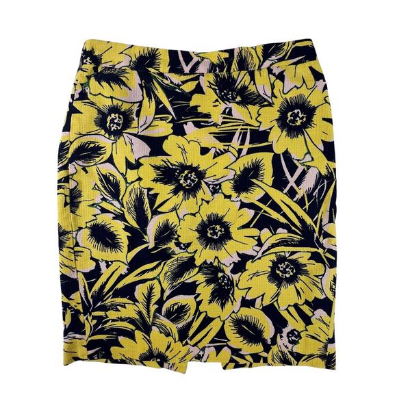 Yellow Navy Floral Pencil Skirt 00 | Knee Length Preppy Classic Chic Workwear - Picture 3 of 11